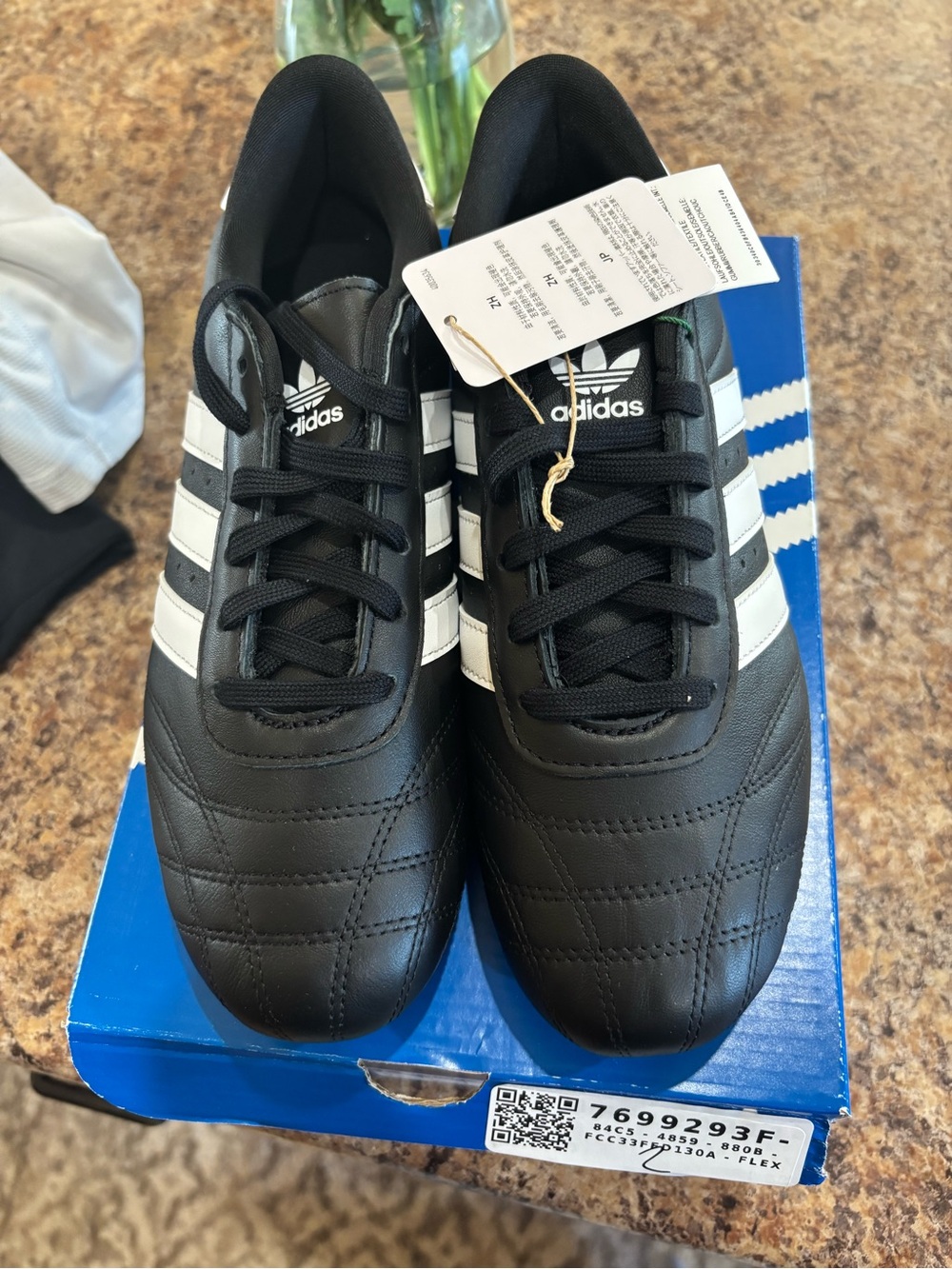 adidas Taekwondo Black/White Classic - Picture 1 of 3